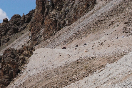 Kök-Ank Ashuu pass (3,931 m)