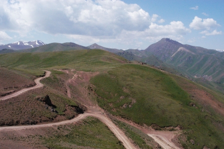Kara-Keche Ashuu pass 3,384 m